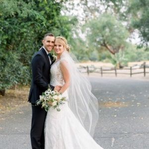 Beautiful A line wedding veil